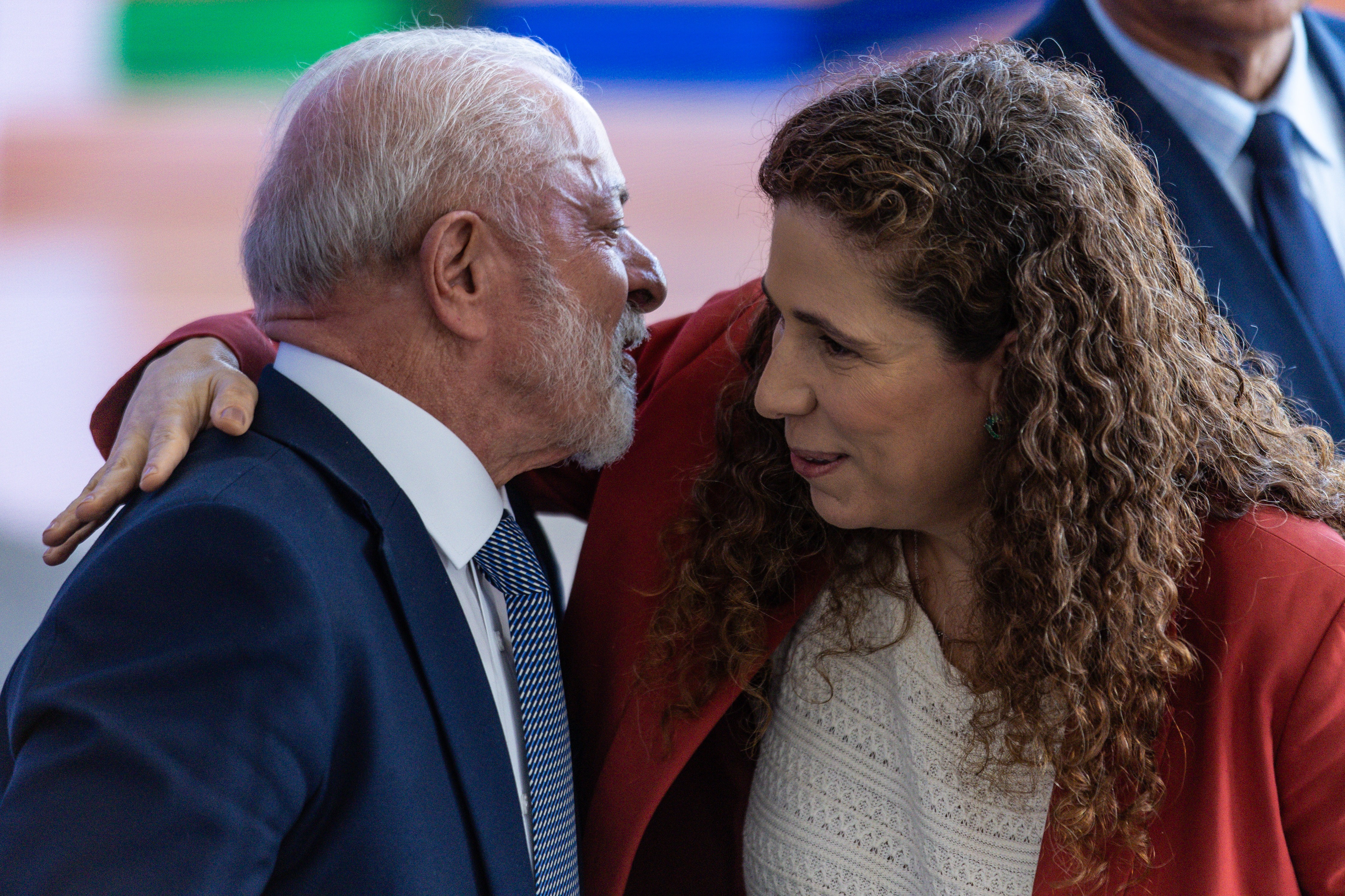 Entrevista: Governo tem pronto projeto contra penduricalhos e nova edição do CNU terá até 3 mil vagas, diz ministra da Gestão