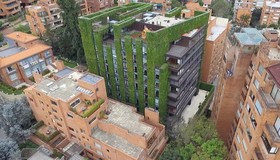 Prédio em Bogotá tem o maior jardim vertical do mundo; fotos
