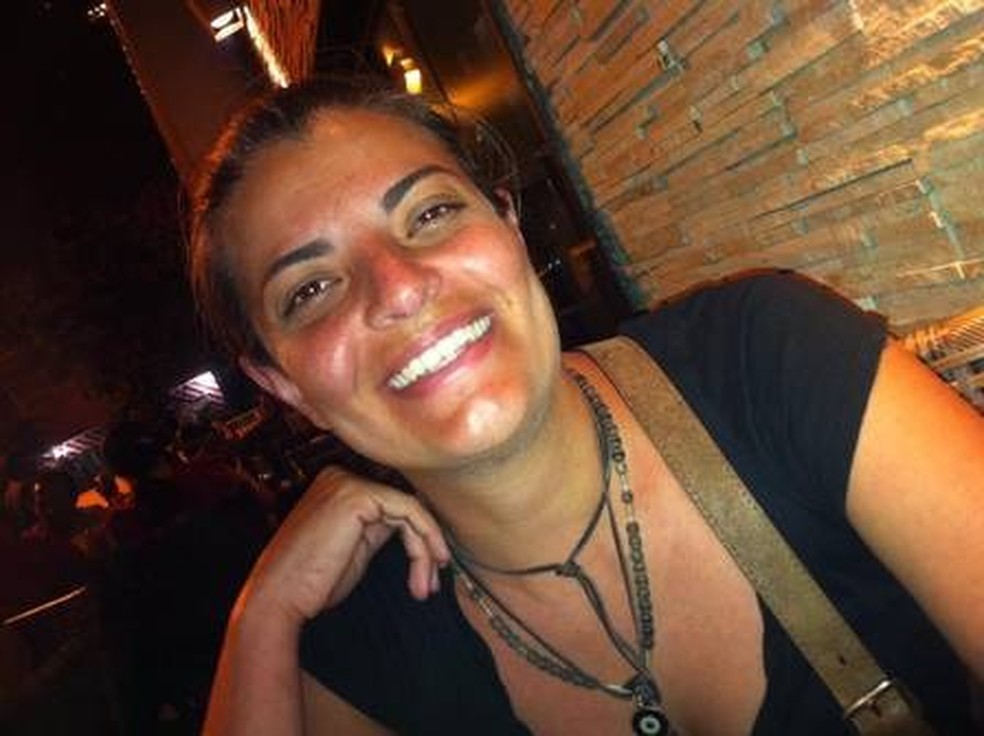 Daniela Mousinho estava com Alessandra quando Rodrigo trancou as duas no banheiro e ateou fogo em colchão    — Foto: Reprodução / Redes Sociais
