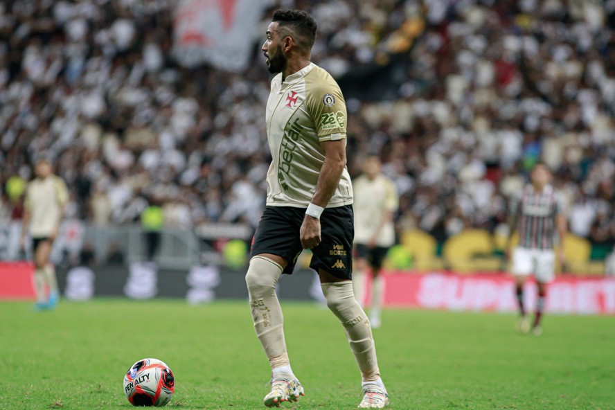 Com lesão de Coutinho, Payet será titular diante do Sampaio Corrêa pelo Carioca