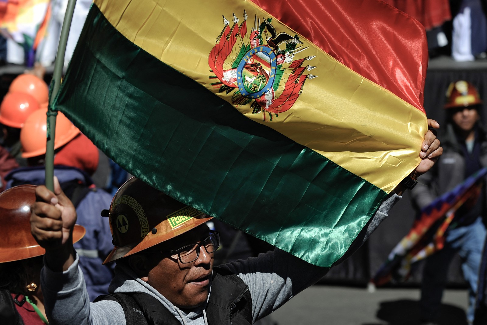 Conflitos marcam protestos na Bolívia em 10 de junho de 2026