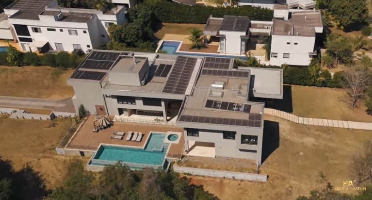 Imagem do anúncio da mansão onde morou Zé Felipe e Virginia — Foto: Reprodução Instagram