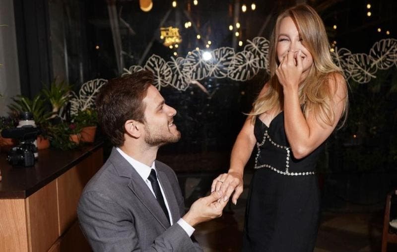 A atriz Carla Diaz foi pedida em casamento pelo deputado Felipe Becari em novembro. Eles vão se casar em São Paulo — Foto: Reprodução/Instagram