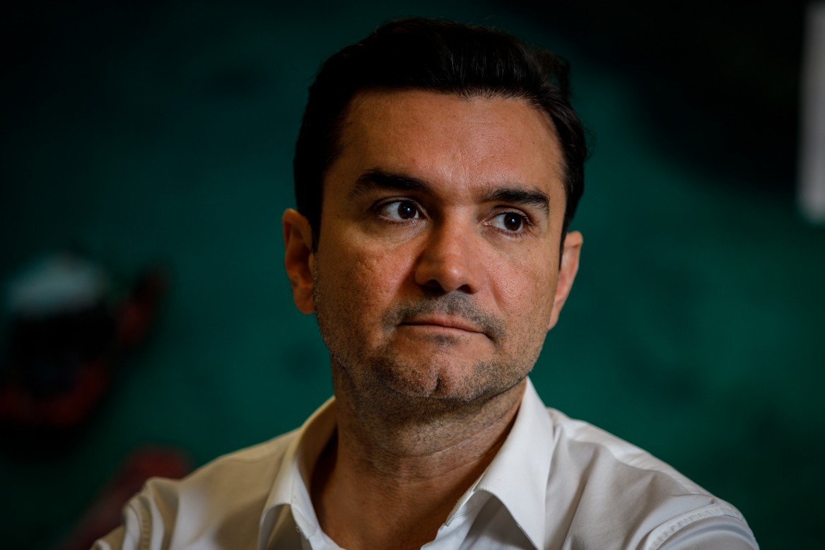 Lula anuncia sa&iacute;da de Sabino do Minist&eacute;rio do Turismo, e ala do Uni&atilde;o Brasil indica filho de deputado como substituto