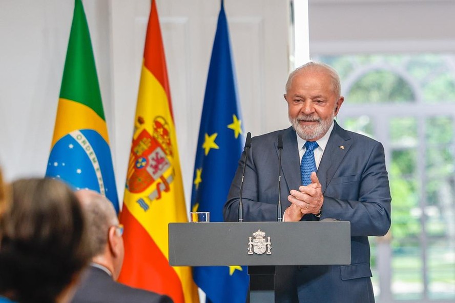 Presidente Luiz Inácio Lula da Silva durante entrevista coletiva ao lado do premier espanhol, Pedro Sánchez