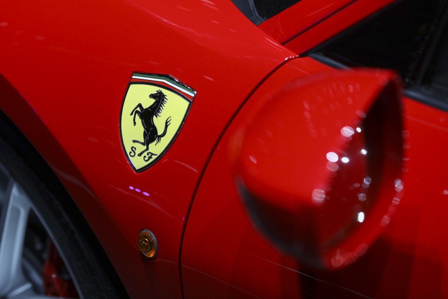 Ferrari ultrapassa a Stellantis em valor de mercado