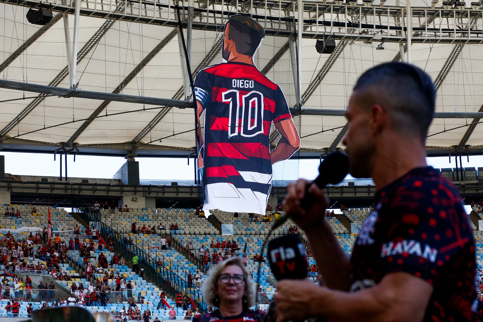 Diego foi camisa 10 do Flamengo e fez história com 12 títulos, incluindo duas Libertadores da América — Foto: Marcelo Cortes/Flamengo