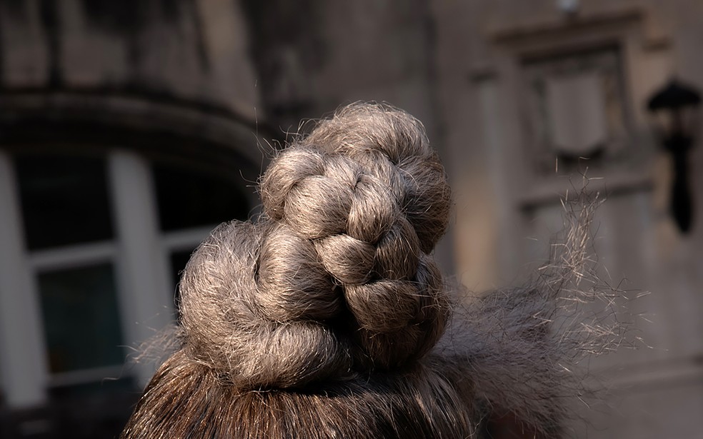 As pessoas podem começar a ficar grisalhas aos 20 anos ou manter a cor natural até os 80 — Foto: Dana Golan/The New York Times