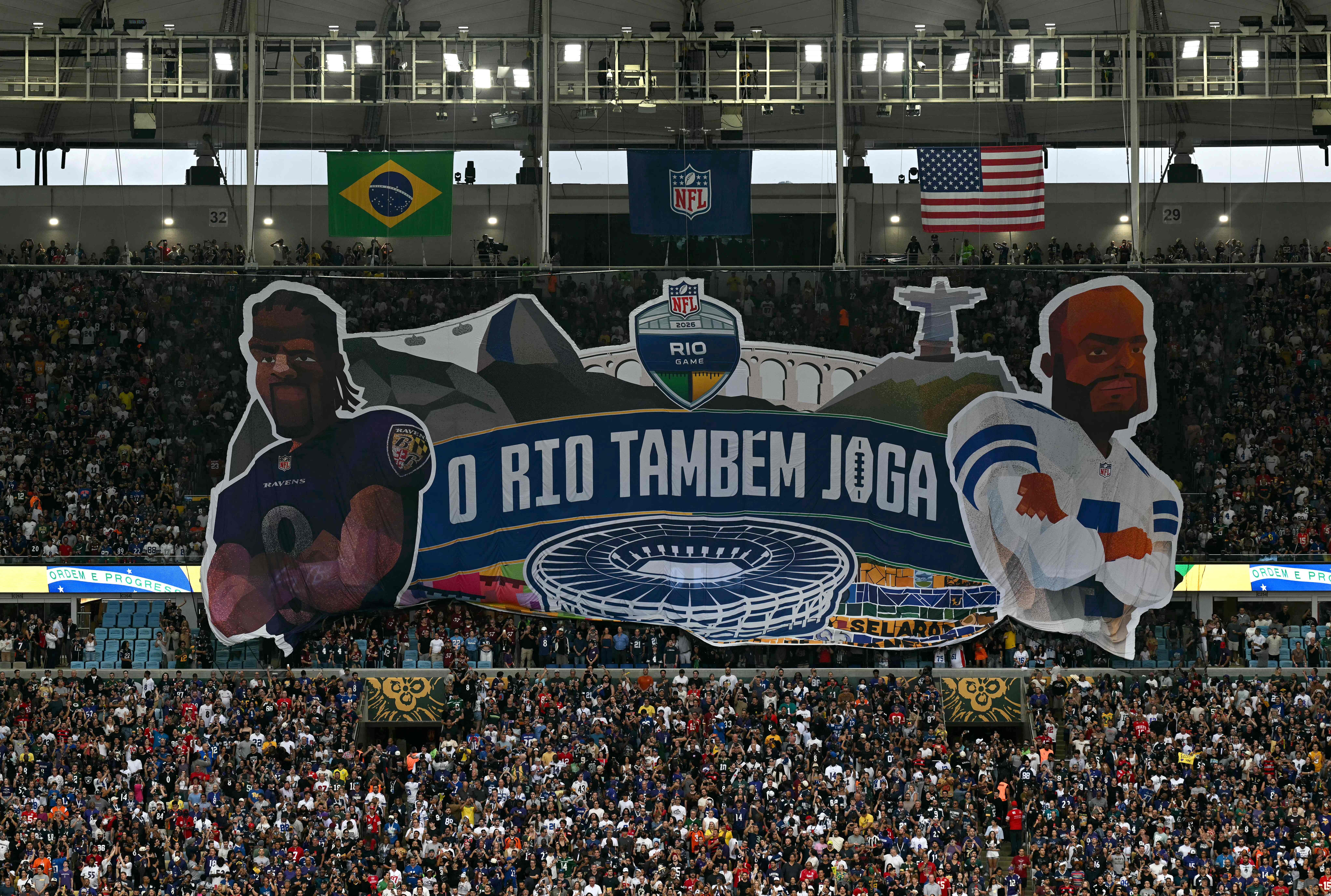 Dak Prescott critica caricatura da NFL e elogia o crescimento da liga no Brasil