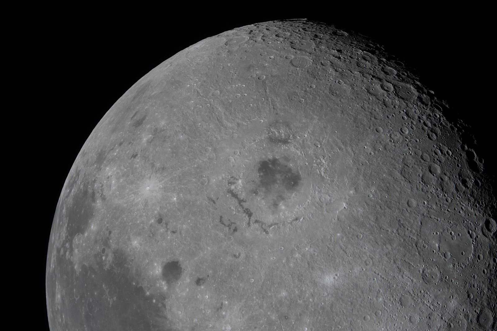 Missão Artemis II alcança maior aproximação lunar em 50 anos — Foto: NASA / AFP
