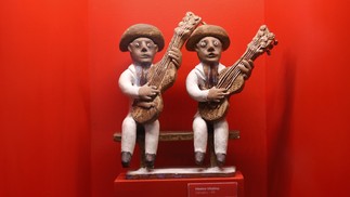 Obras de Mestre Vitalino no Museu do Pontal — Foto: Custodio Coimbra