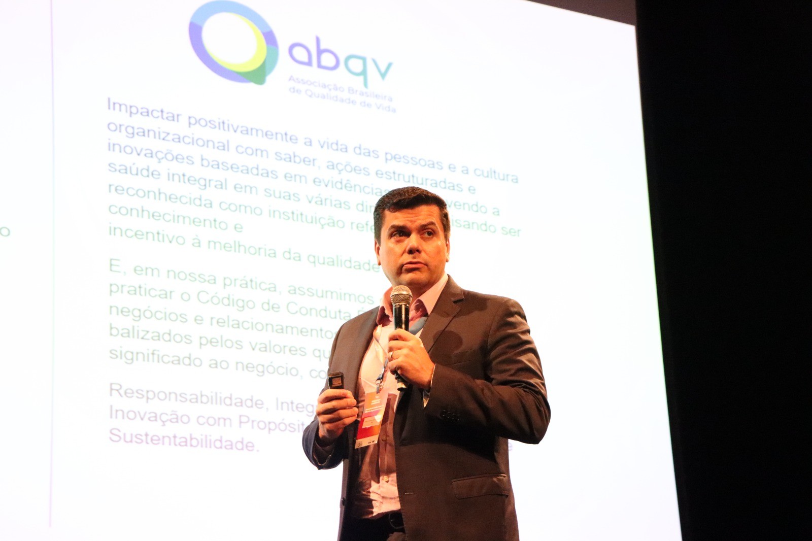 24o Congresso da ABQV debate o futuro do bem-estar - QTU Questões do Universo