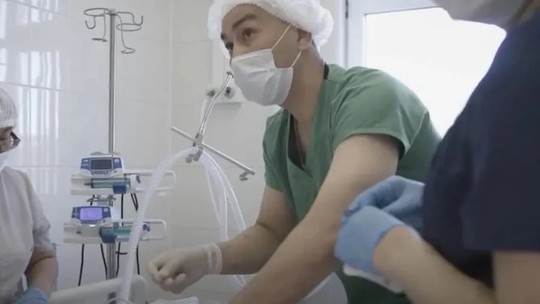 Dormiu no banco sob -20°C: Homem é reanimado após mais de 5 horas em morte clínica por hipotermia Dormiu no banco sob -20°C: Homem é reanimado após mais de 5 horas em morte clínica por hipotermia