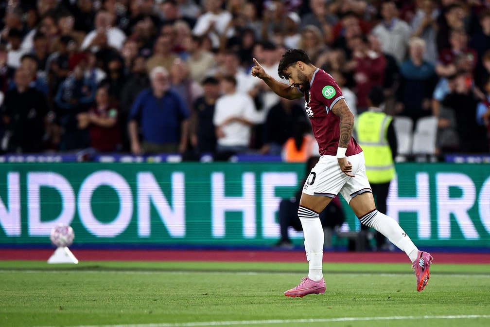 Paquetá pode deixar o West Ham — Foto: HENRY NICHOLLS / AFP