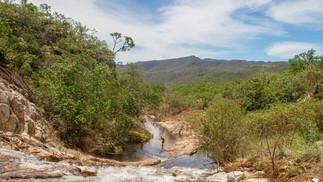 Uma das oito cachoeiras do Complexo Paraíso, parte do Parque Nacional da Serra da Canastra, em Delfinópolis, Minas Gerais — Foto: Divulgação / Cezar Félix / Secretaria de Cultura e Turismo de Minas Gerais