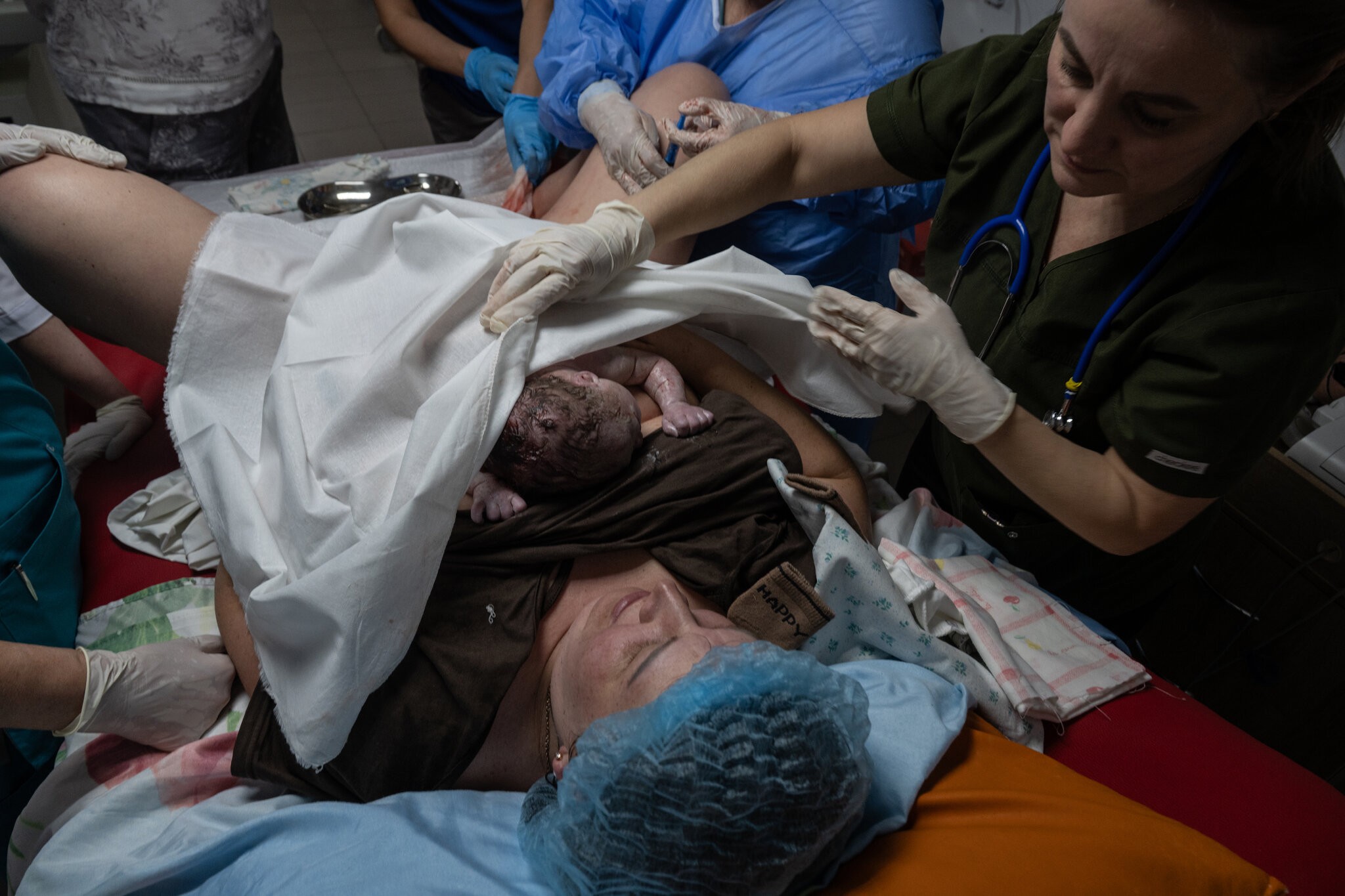 Guerra na Ucrânia: Mães enfrentam estresse extremo e riscos na gravidez