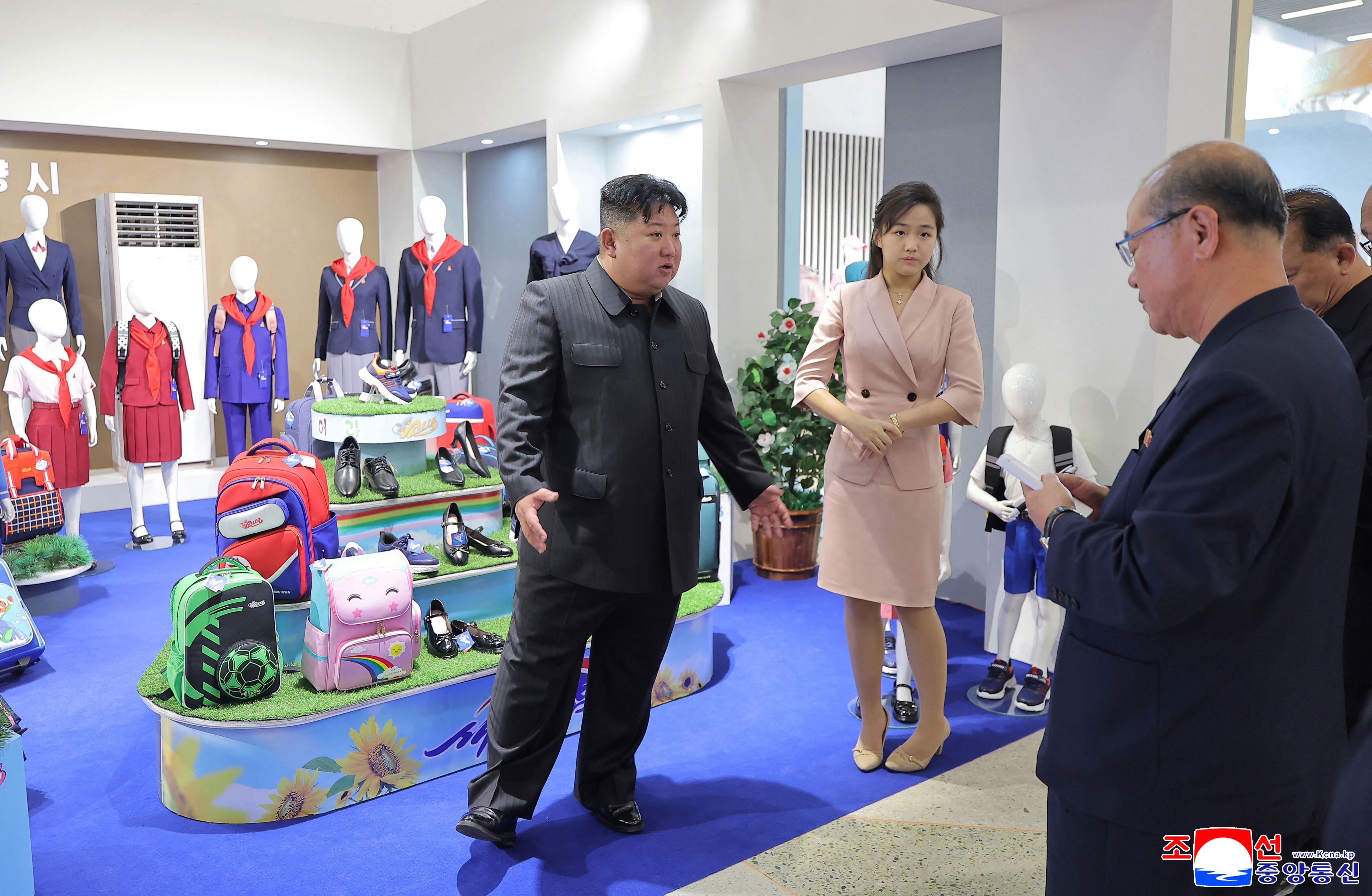 Imprensa estatal da Coreia do Norte ignora boatos sobre 'morte' e publica novas fotos de Kim Jong-un; entenda