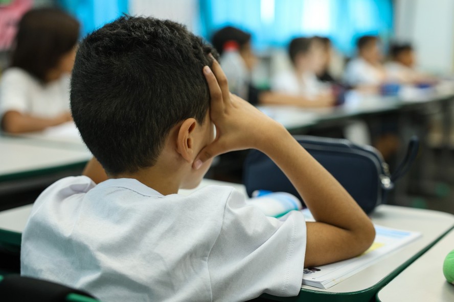 Avan&ccedil;os obtidos nos anos iniciais de ensino n&atilde;o se mant&ecirc;m nas fases seguintes