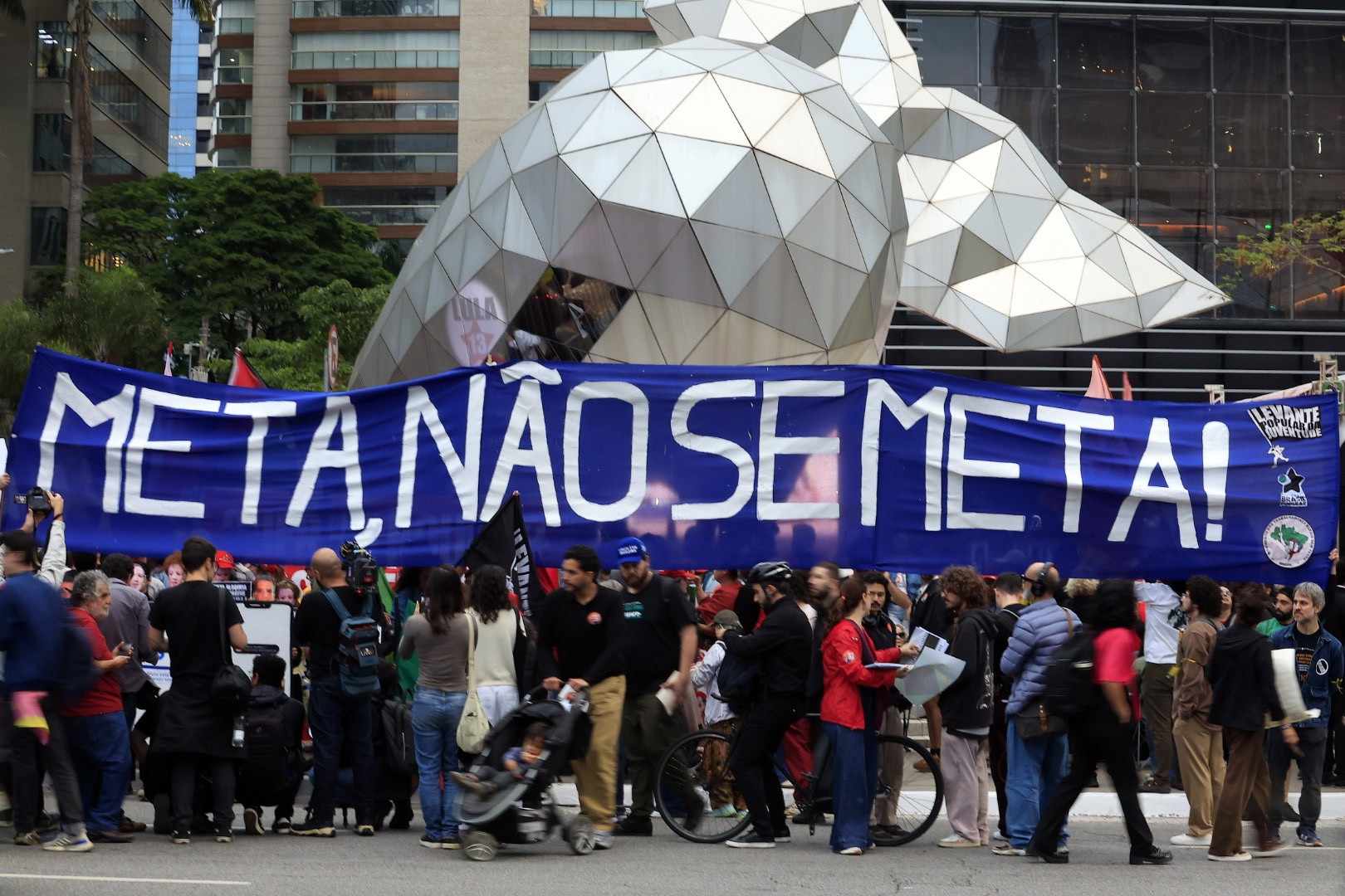 Comitê da ONU pede explicações à Meta sobre atuação eleitoral no Brasil