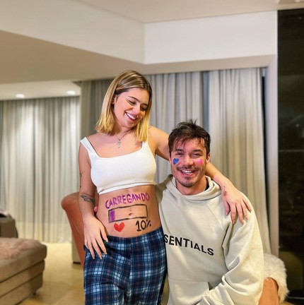 Viih Tube e Eliezer estão esperando seu segundo filho, Ravi. O perfil do bebê, que ainda nem nasceu, já conta com mais de 157 mil seguidores — Foto: Reprodução / Instagram