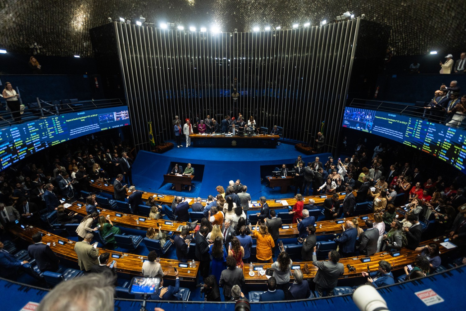 Entidades empresariais chamam fim da escala 6x1 de “tragédia” e “retrocesso”