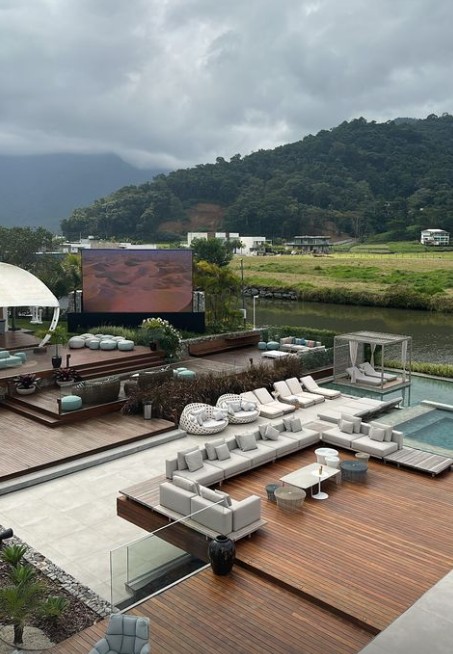 Neymar mostra área externa de mansão em Mangaratiba, onde passa férias — Foto: Reprodução/Instagram