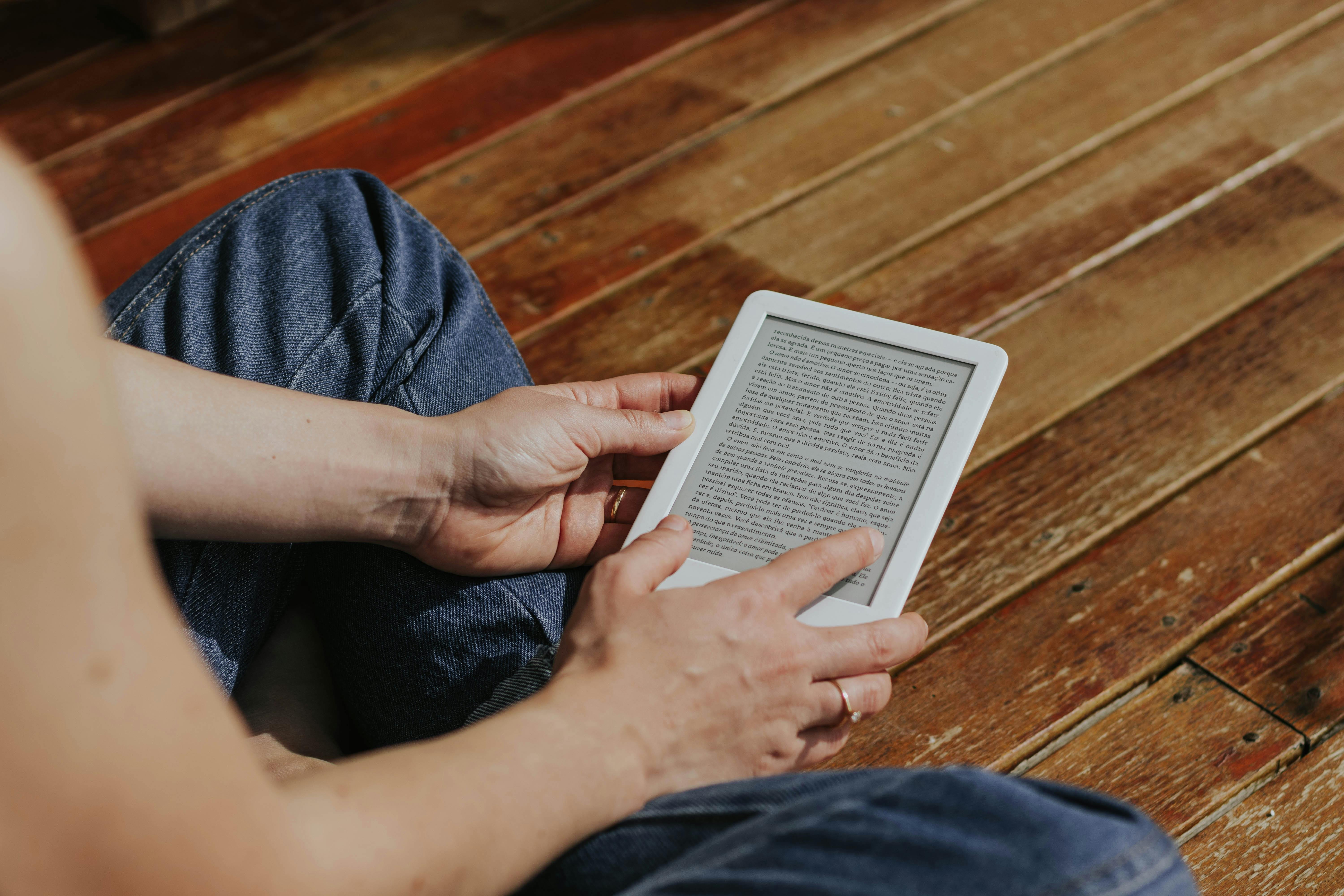 Amazon vai encerrar suporte a aparelhos Kindle de 11 modelos; saiba o que muda a partir de maio