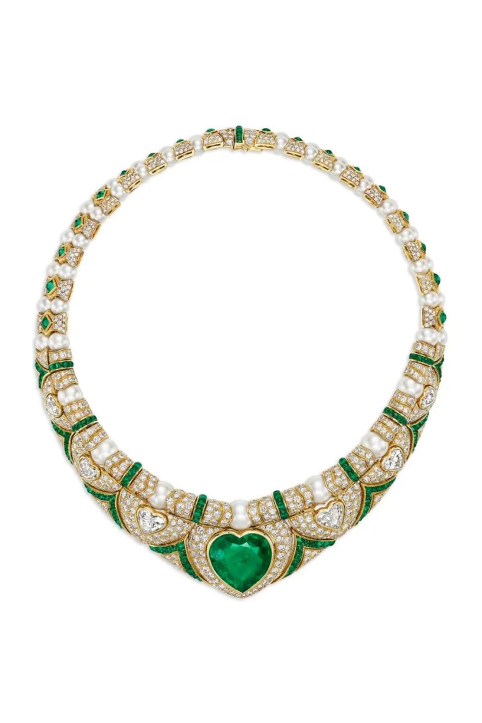 Colar Bulgari de Elaine Wynn, adornado com esmeraldas, pérolas cultivadas e diamantes — Foto: Christie's