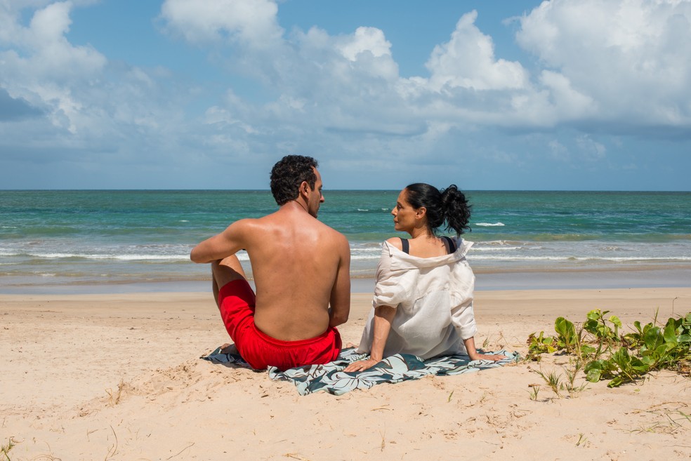 Irandhir Santos e Sonia Braga em "Aquarius", de Kleber Mendonça Filho — Foto: Divulgação