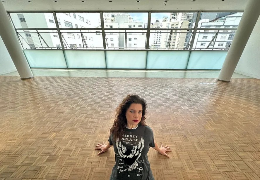 Isabel Teixeira em sua casa, em São Paulo — Foto: Paulo Camacho