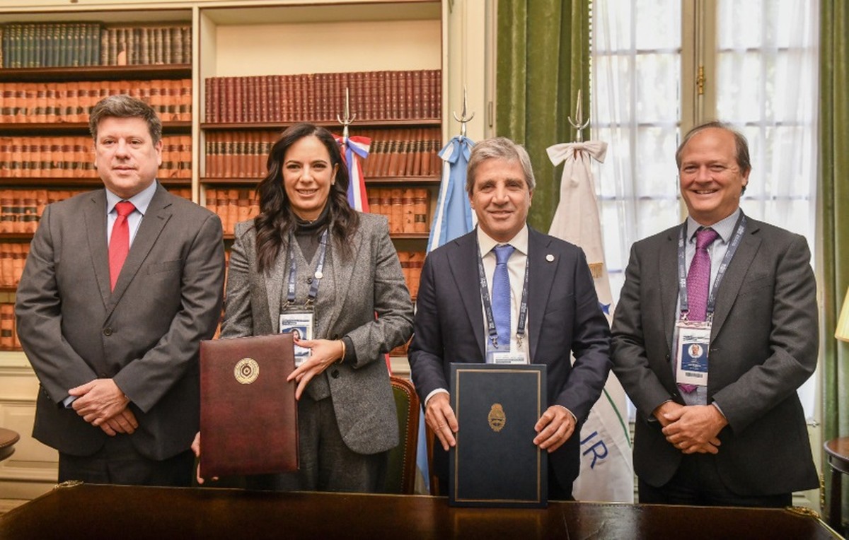 Paraguai e Argentina firmam acordo para avaliar gasoduto que trará gás ao Brasil