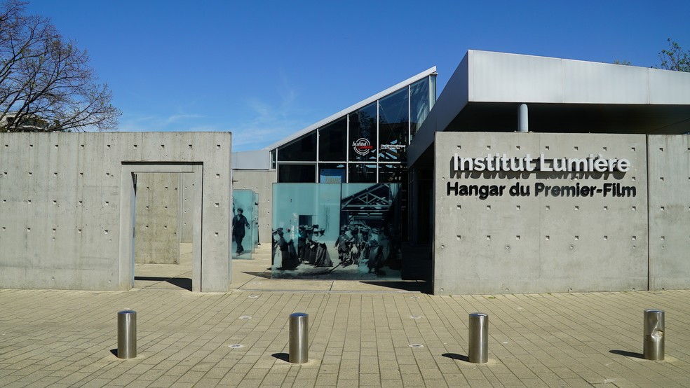 It is in this place, in Lyon, that the film was recorded which will be the first to be screened in paid screenings; it now houses the Lumière Institute — Photo: Élcio Braga
