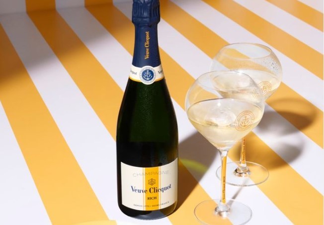 Maison Veuve Clicquot lança dois novos champanhes doces para o verão: Rich e Rich Rosé