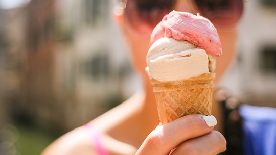 No dia do sorvete, sabia que mais de 1 bilhão de litros são consumidos por ano no Brasil? Veja outros números do setor