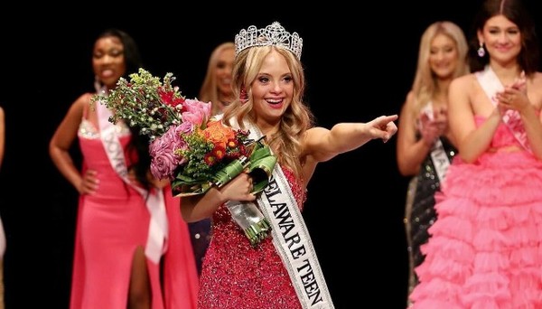 Adolescente com síndrome de Down conquista título de Miss nos Estados Unidos