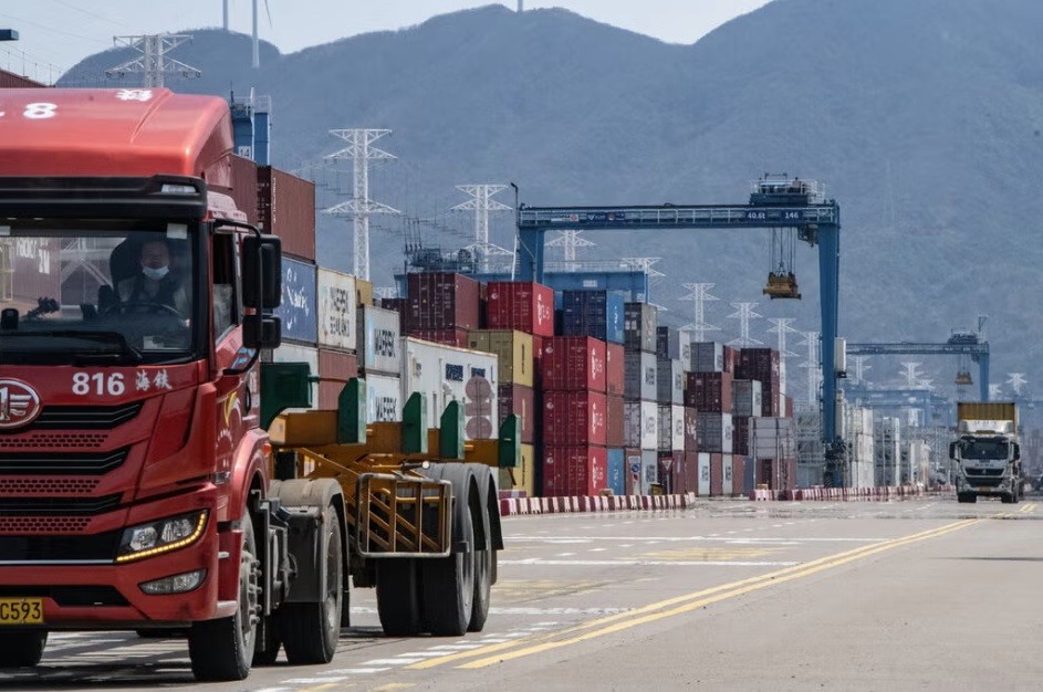 Exportações da China disparam e colocam superávit comercial no caminho de um recorde