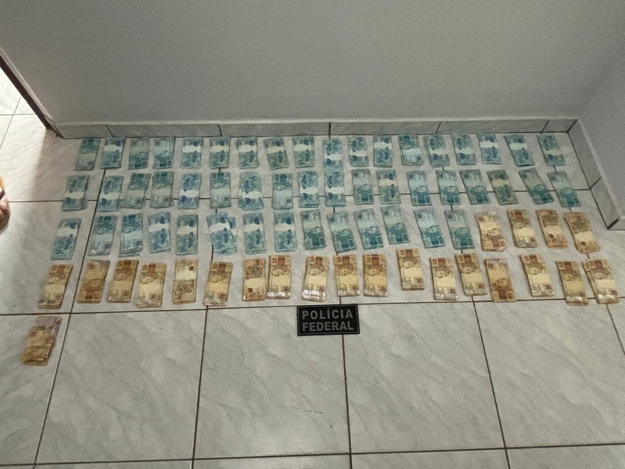 PF apreende R$ 72 mil na casa de assessor de deputado federal