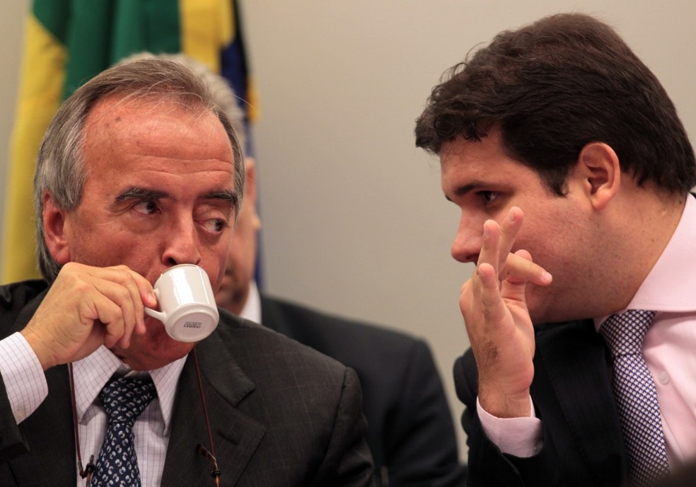 Motta conduziu depoimento do ex-diretor Nestor Cerver  Foto: Givaldo Barbosa - Agncia O Globo