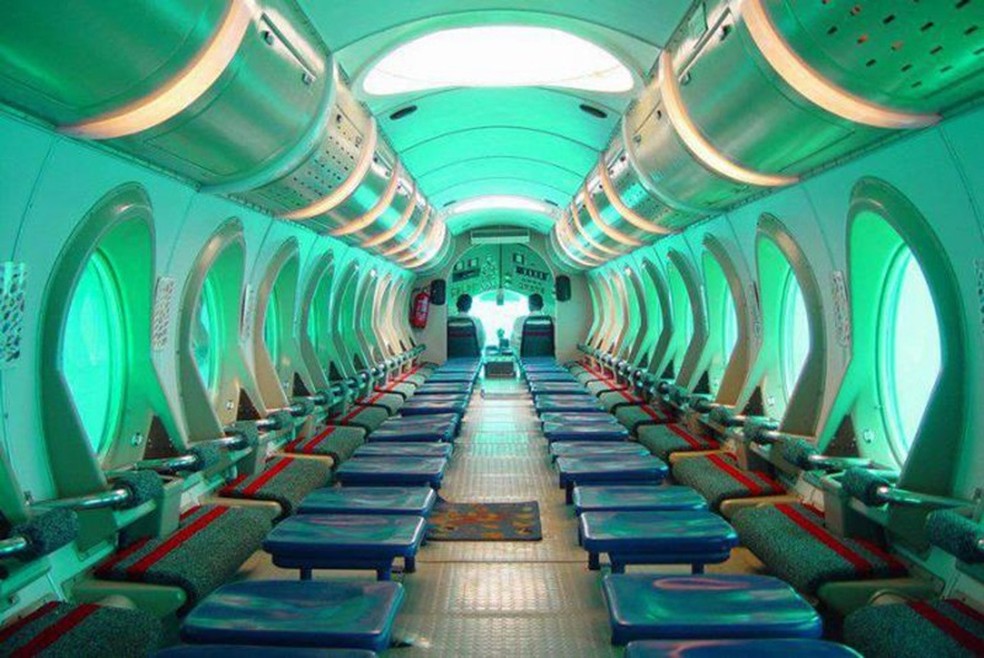 Interior do submarino turístico Sindbad — Foto: Divulgação