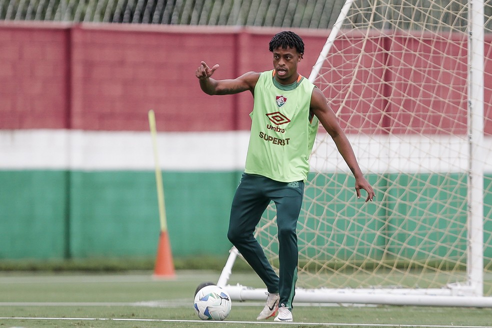 Keno deve voltar a ser relacionado contra Vasco  — Foto: LUCAS MERÇON / FLUMINENSE F.C.
