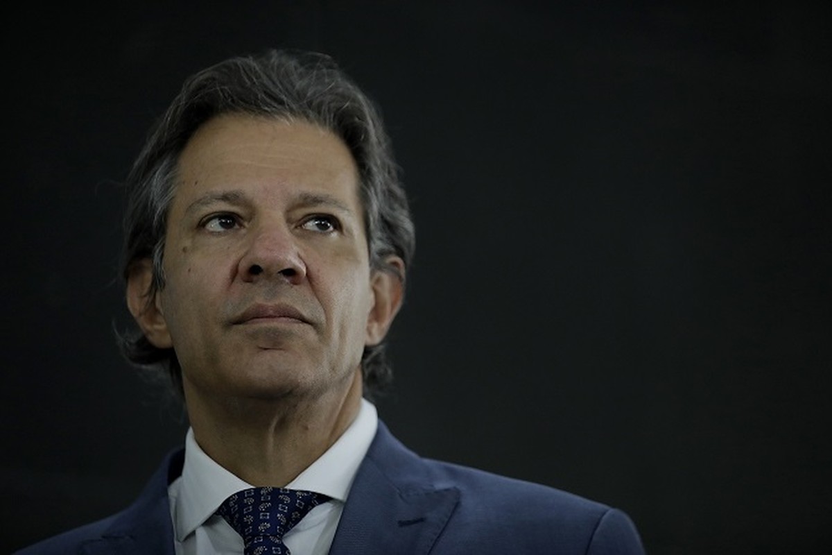 Governo Lula Prevê Receitas Extras de R$ 118 Bilhões para Equilibrar Orçamento em 2026