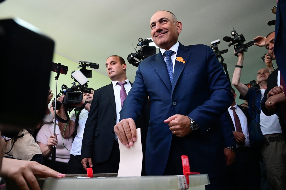Primeiro-ministro da Armênia vence eleições e consolida apro