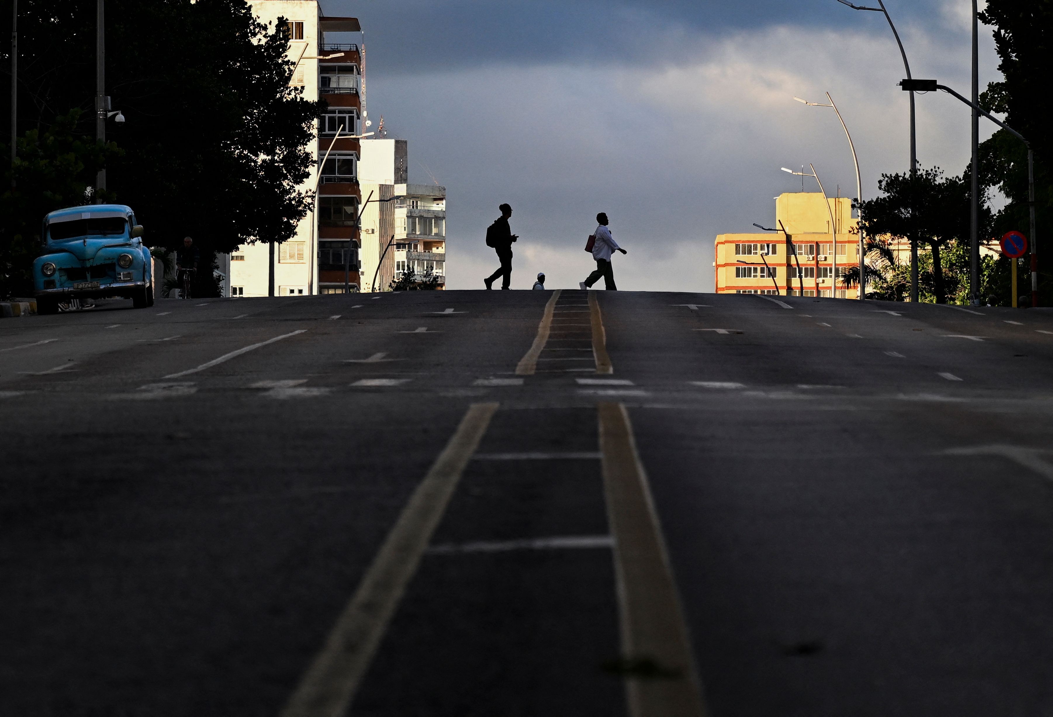 Cuba sofre 3º apagão em 10 dias e enfrenta crise energética
