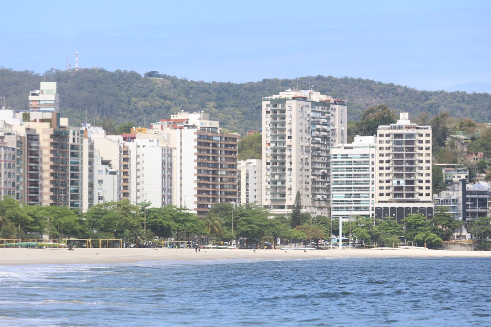 Praia de Icaraí, em Niterói, poderá sediar o volei de praia no Pan 2031 — Foto: Divulgação / Lucas Benevides