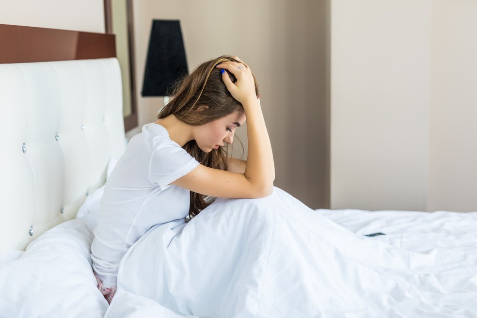 O grande problema é quando a pessoa não consegue voltar a dormir após acordar — Foto: Freepik
