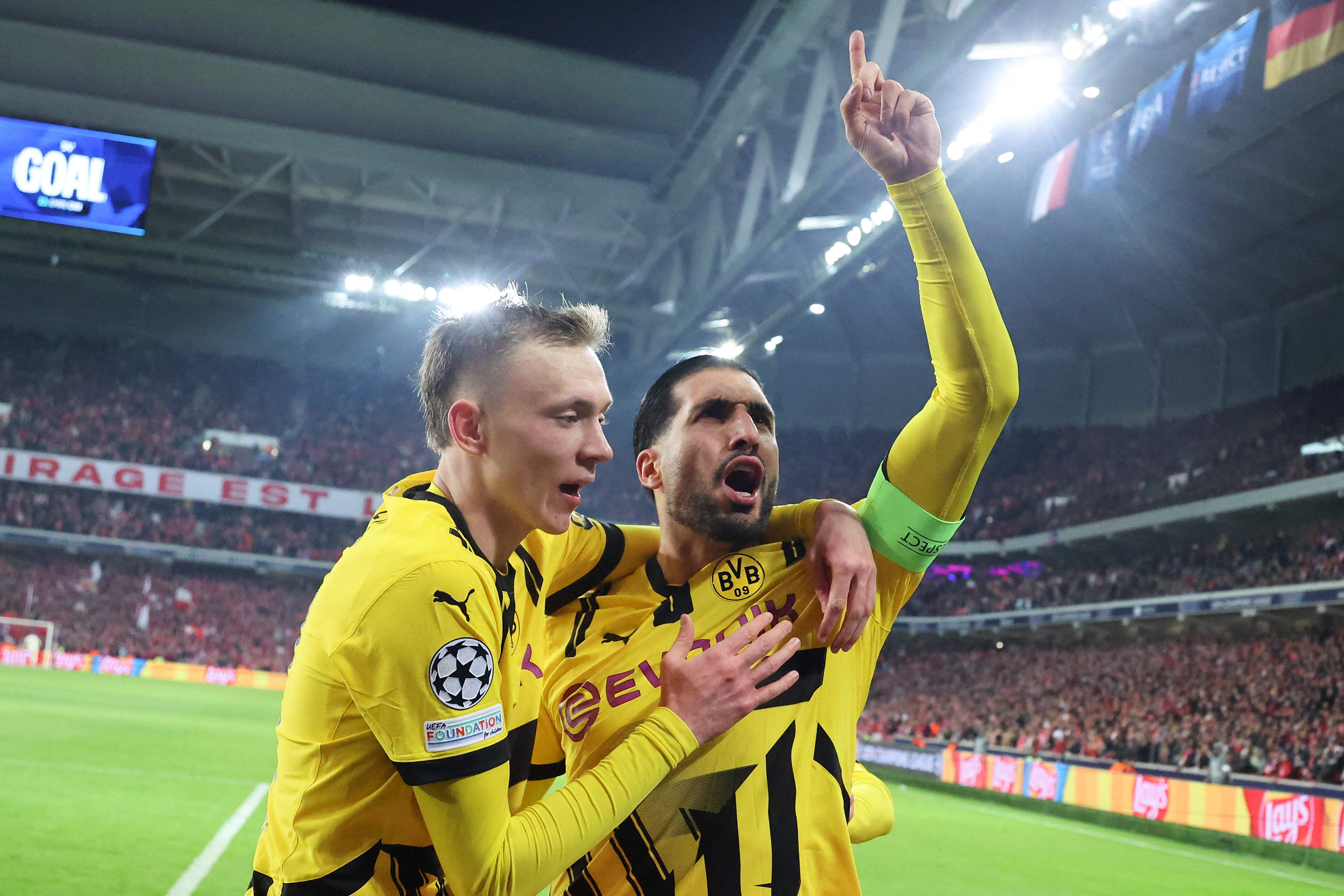 Elenco do Borussia Dortmund deixa estádio sem banho após jogo da Champions por medo de bactéria, diz jornal