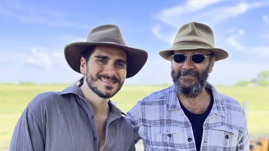 Almir e Gabriel Sater dividiro papel em 'Renascer'. Veja mais pais e filhos que fizeram o mesmo personagem em novelas e sries 