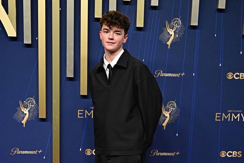 Owen Copper no Emmy 2025 — Foto: Frederic J. Brown / AFP