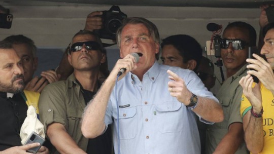 Bolsonaro é multado em R$ 376 mil por não usar máscaras durante ato no 7 de setembro, na Av. Paulista