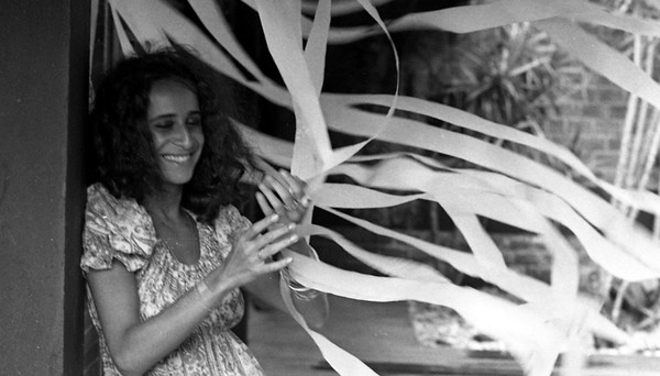 Maria Bethânia: 'Meu pai e minha mãe se amam loucamente, esse amor passava para mim e meus irmãos'